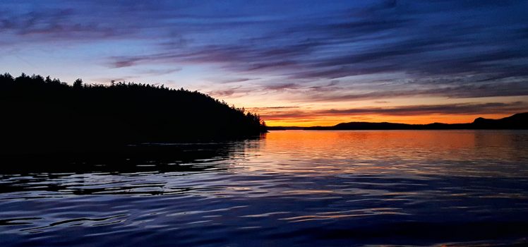 friday-harbor-house-san-juan-islands-sunset